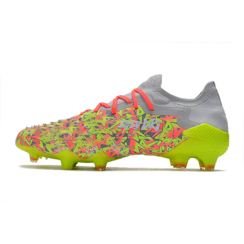 Newest Soccer shoes zapatillas de ftbol predator freak 21 pogba soccer boots fg stella low cut boys football cleats