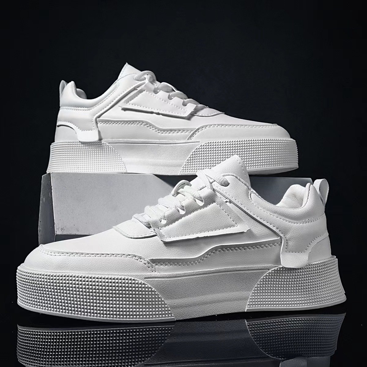 Autumn and winter new men's fashion design casual sports shoes soft sole increase wear casual skateboard shoes