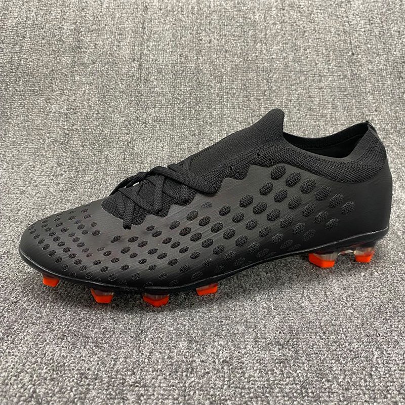 Mammon Wholesale New Professional Women Sport Football Boots Soccer Shoes For Unisex