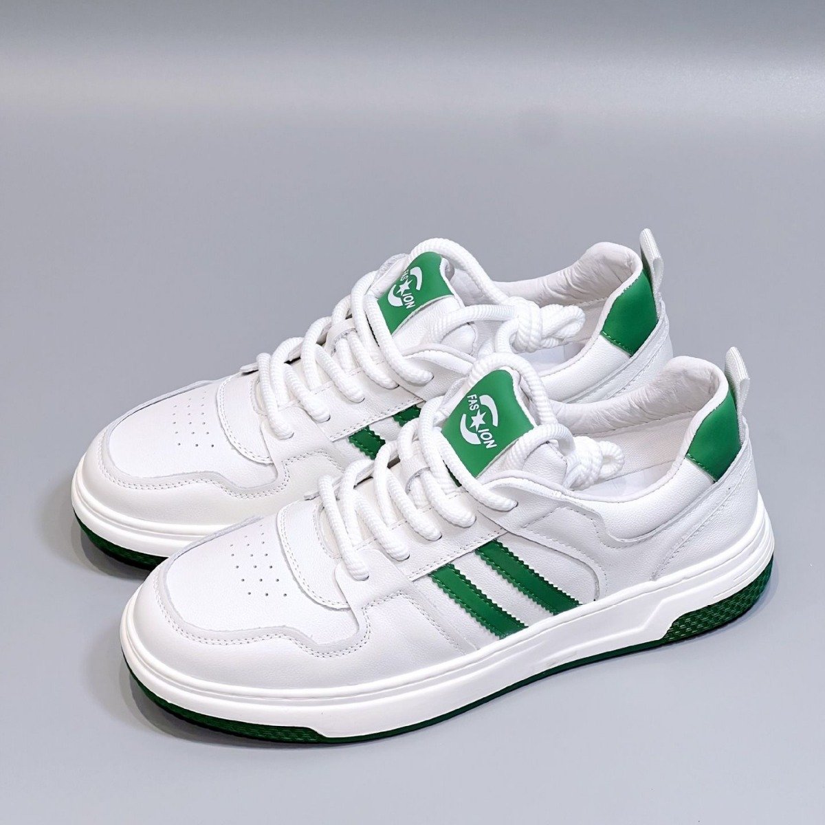 2024 new men and women can fashion casual sports shoes flat soft sole wear-resistant casual skateboard shoes
