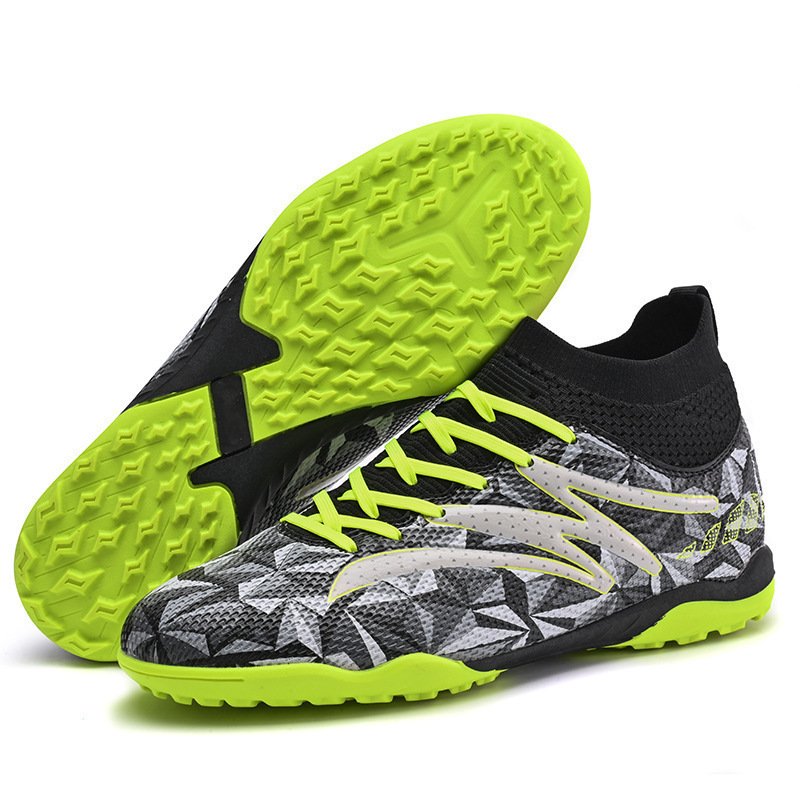 Factory Direct Wholesale Men Outdoor Sport Football Shoes Black Soccer Shoes Low Price Football Shoes Custom