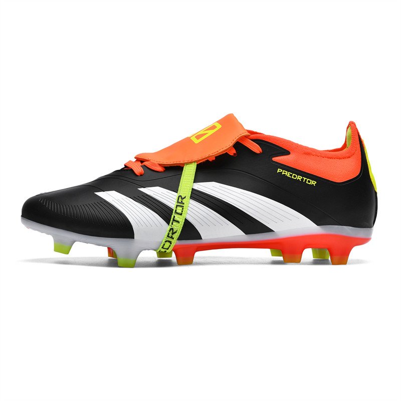 New Arrival Original Indoor Outdoor Cr7 Turf Custom Logo Soccer Cleats Socks Boots Sport Football Soccer Shoes For Men