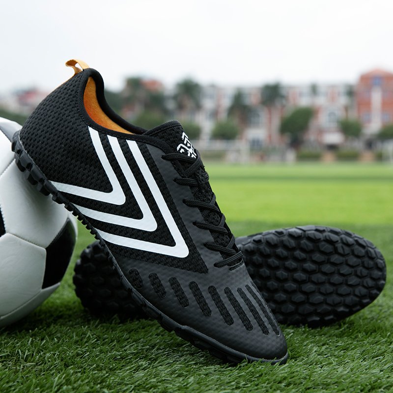 Wholesale Custom factory Quality sports football shoes for sale custom logo outdoor grass training football shoes at low prices