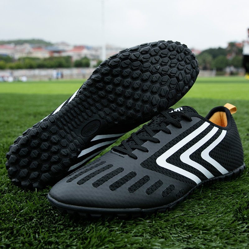 Wholesale Custom factory Quality sports football shoes for sale custom logo outdoor grass training football shoes at low prices