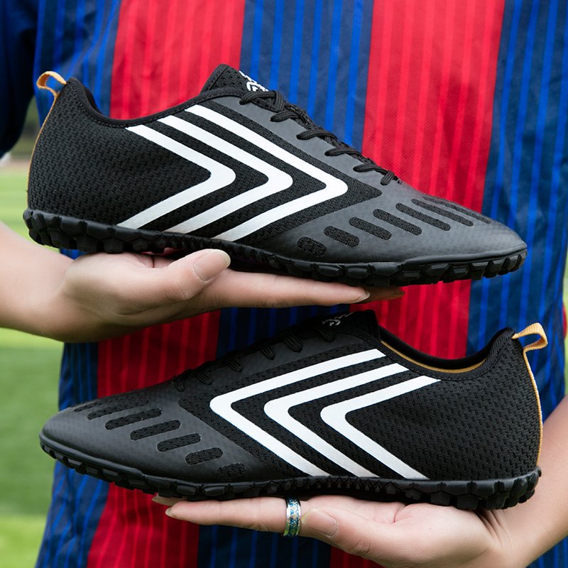 Wholesale Custom factory Quality sports football shoes for sale custom logo outdoor grass training football shoes at low prices