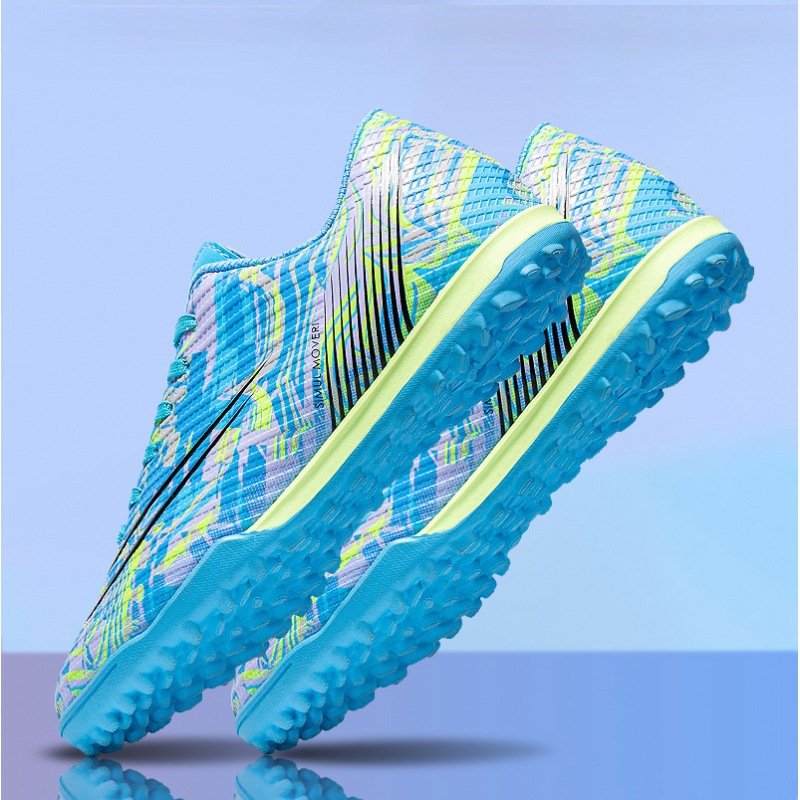 Customized high quality footwear Turf ayakkab football boots 30-35 men and women teammates training boots kids