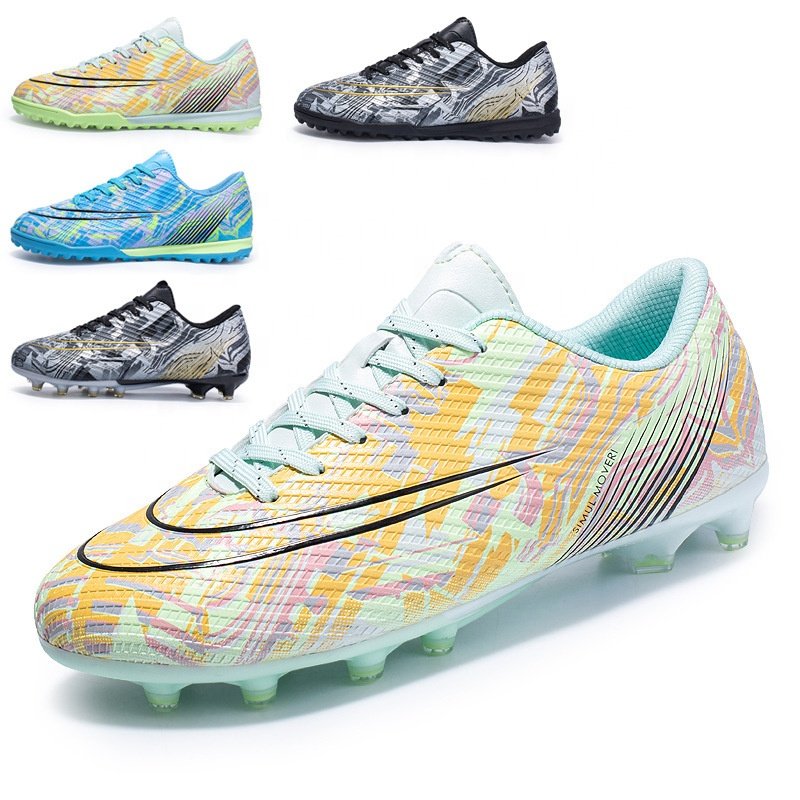 Customized high quality footwear Turf ayakkab football boots 30-35 men and women teammates training boots kids