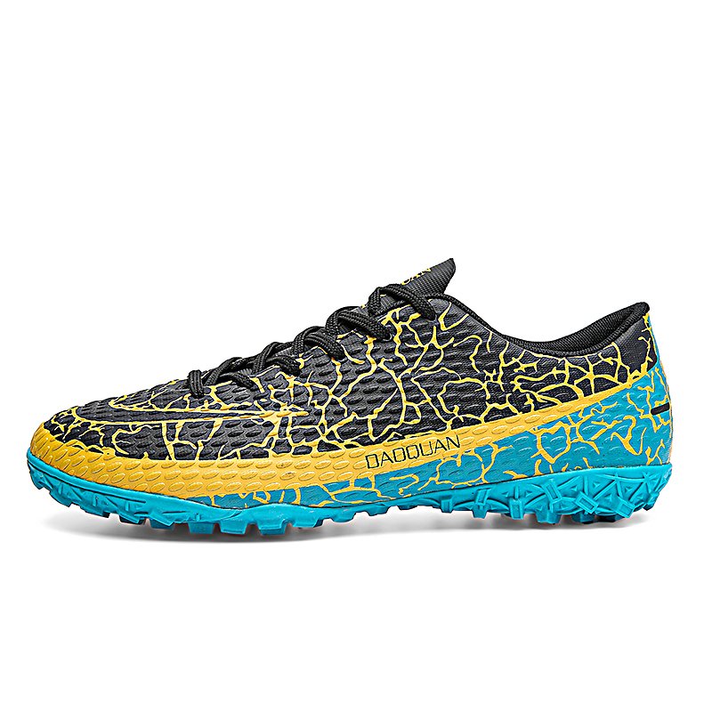 2024 New style Field Competition Training Non-slip Affordable Soccer shoes Classic Cleats Football Shoes