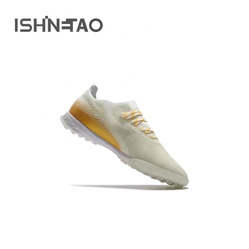 Manufacturer Wholesale Training Football Shoes Breathable Fly Knit Men Outdoor Ankle FG Sports Soccer Cleats Football boots