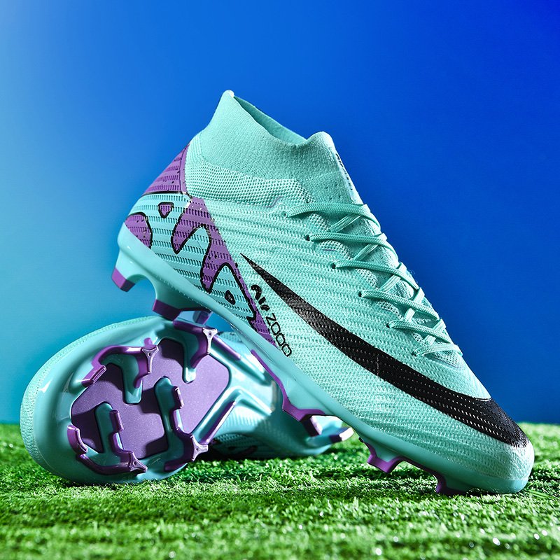 The Newest Lightweight High-Performance Soccer Sneakers Expertly Tailored for Men's Professional Football Matches