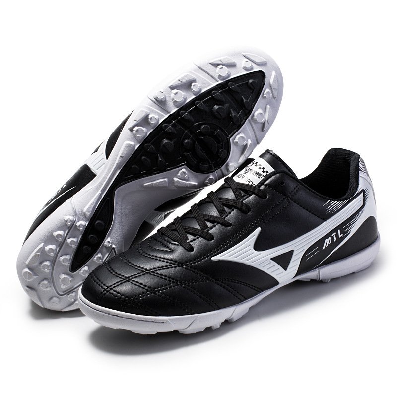 Low-Top Football Turf Soccer Shoes FG/TF Boys Girls Soccer Cleats Shoes Professional Football Sneakers