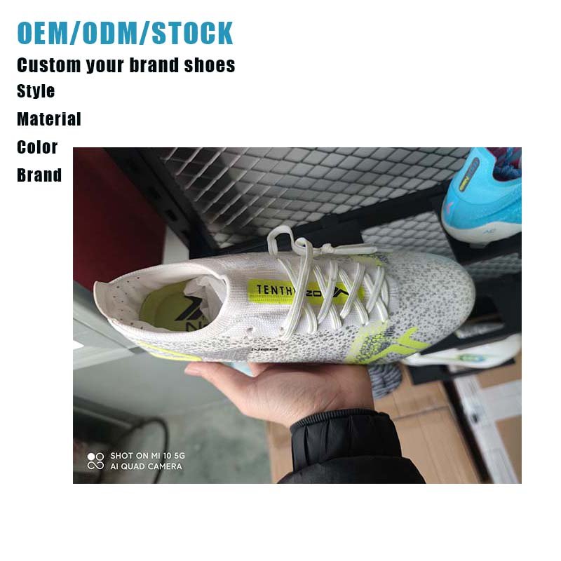 Manufacturer wholesale customized football cleats outdoor fashion style football shoes Men's football shoes