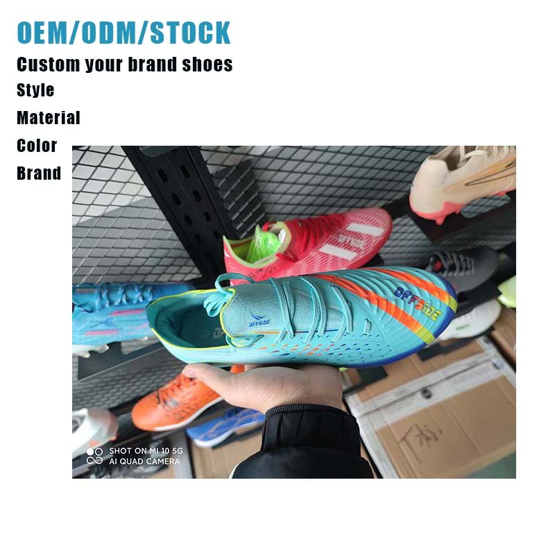 Manufacturer wholesale customized football cleats outdoor fashion style football shoes Men's football shoes