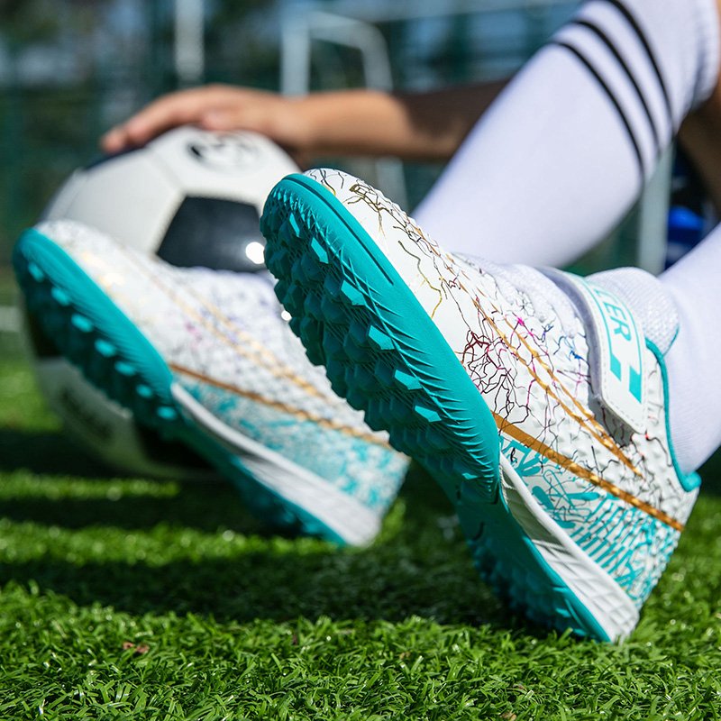 Best selling style factory superfly kids football shoes soccer shoes sports shoes football indoor outsole turf made in China