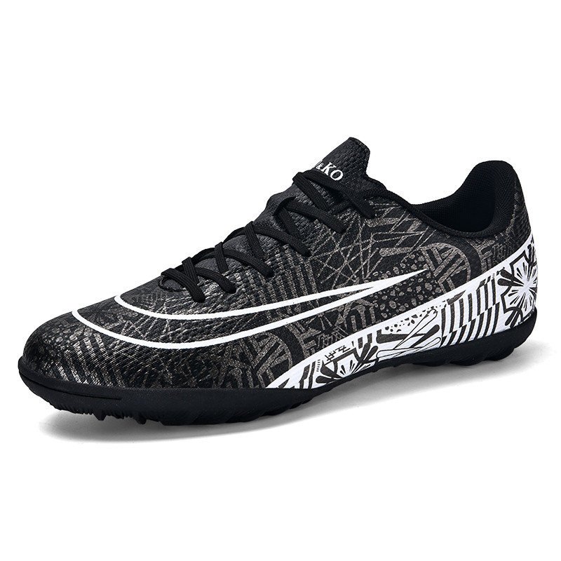 2024 Cheap Men's Indoor Soccer Shoes Comfortable Lace-up Soccer Boots Football Cleats Shoes For Men
