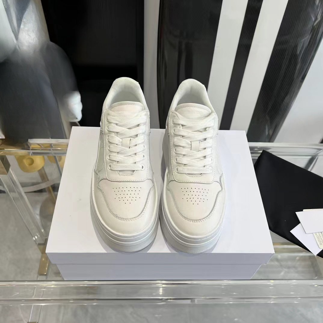 2024 Top quality luxury brand casual sports shoes for men and women can be casual skate shoes