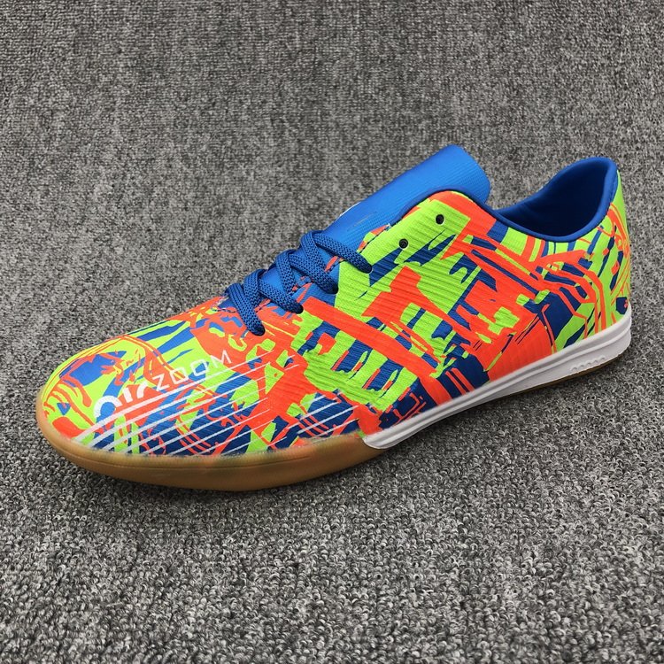 Hot Selling Soccer Cleats Football Boots Wholesale Air Style Football Boots Sport Shoes New Indoor Soccer Shoes