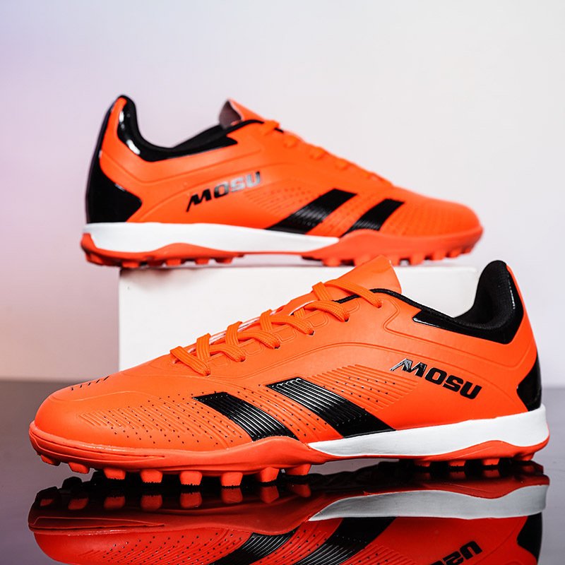 Men's soccer shoes flat bottomed soccer shoes high-quality