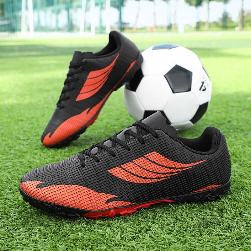 Professional Short Nail Soccer Shoes Breathable Anti-Odor Outdoor Training Running Sneakers