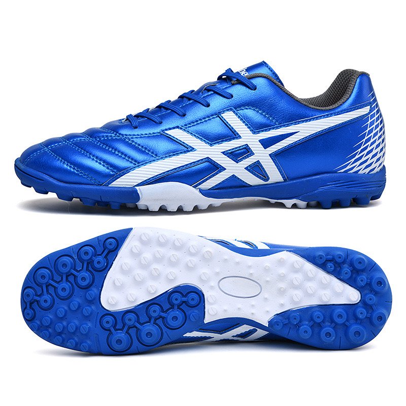 2023 New Arrival High Quality Pu Sports Gummed Crushed Nails Professional Original Futsal Football Soccer Shoes