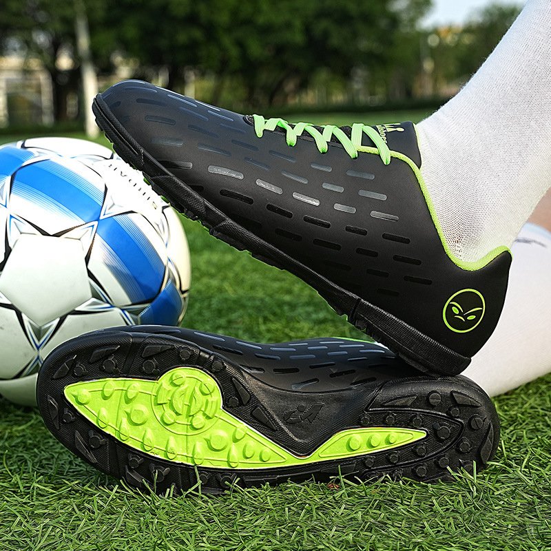 Best Selling Football Boots Original Full Knitted Waterproof Studded soccer Shoes LOW 34-45 Sport Football Boots Shoes