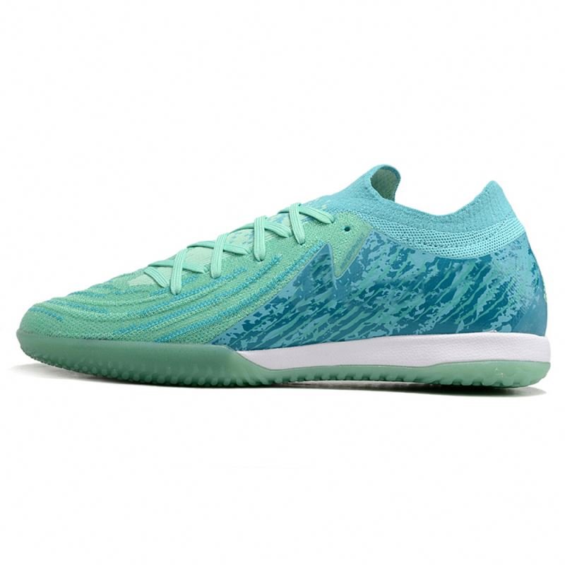 Wholesale Youth Athletic Soccer Shoes Anti-Slip Breathable Training Football Sneakers for Summer and Winter with round Toe