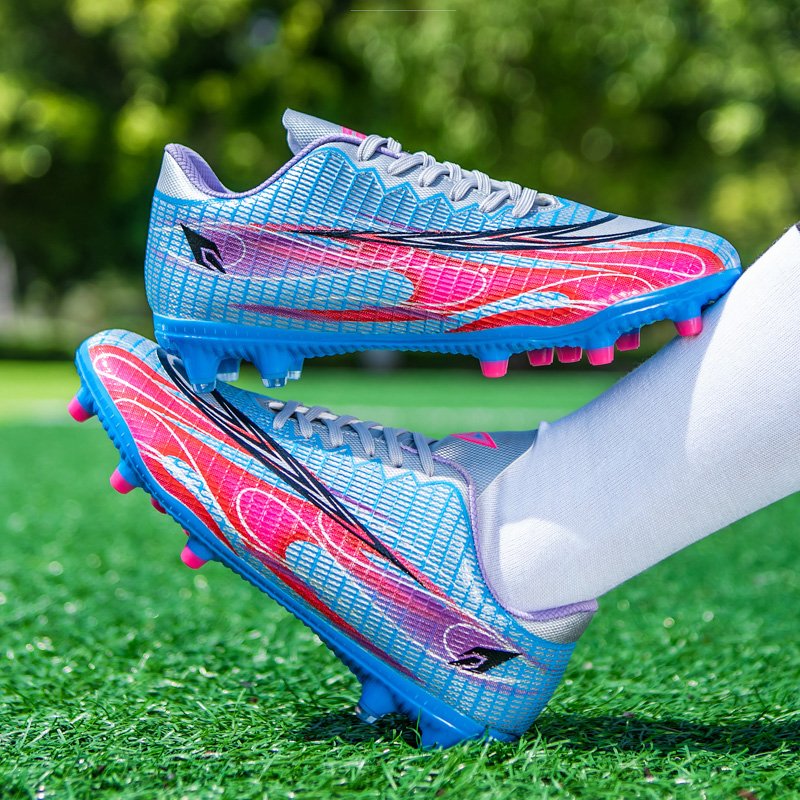 New Green Field Competition Training Non-slip Futsal Boots New Soft Ground Football Boots Soccer Shoes