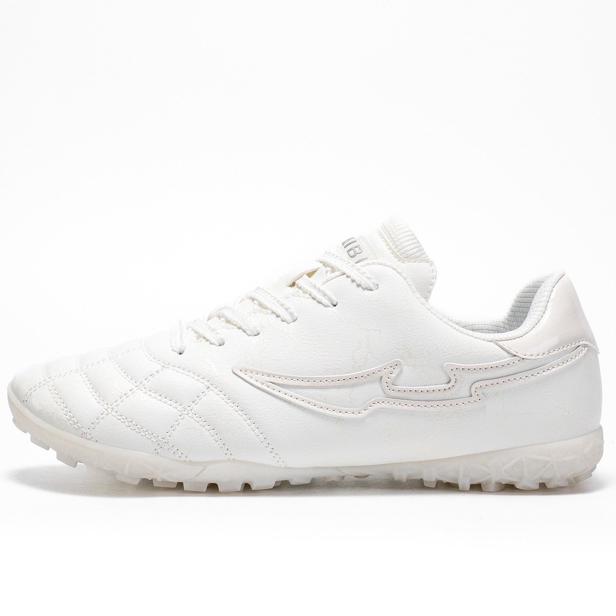 2024 new low-top crushed nails Korean fashion football shoes