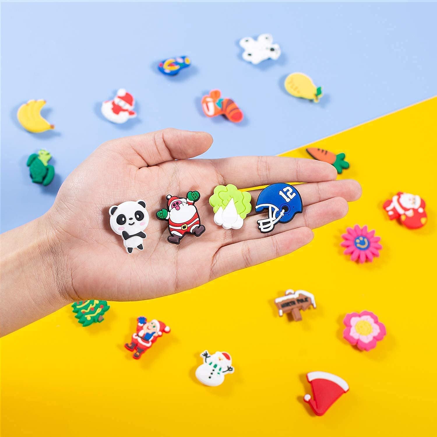 2024 PVC Cartoon Football Bling Anime Crocks Luxury Designer Wholesale Custom Christmas Shoes Croocs Charm For Clogs Gifts
