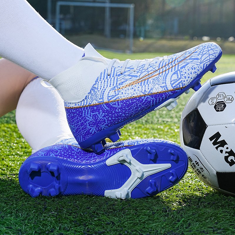 Football shoes long nail large size low top shoes outdoor comfortable breathable shock absorbent non-slip fashion soccer shoes