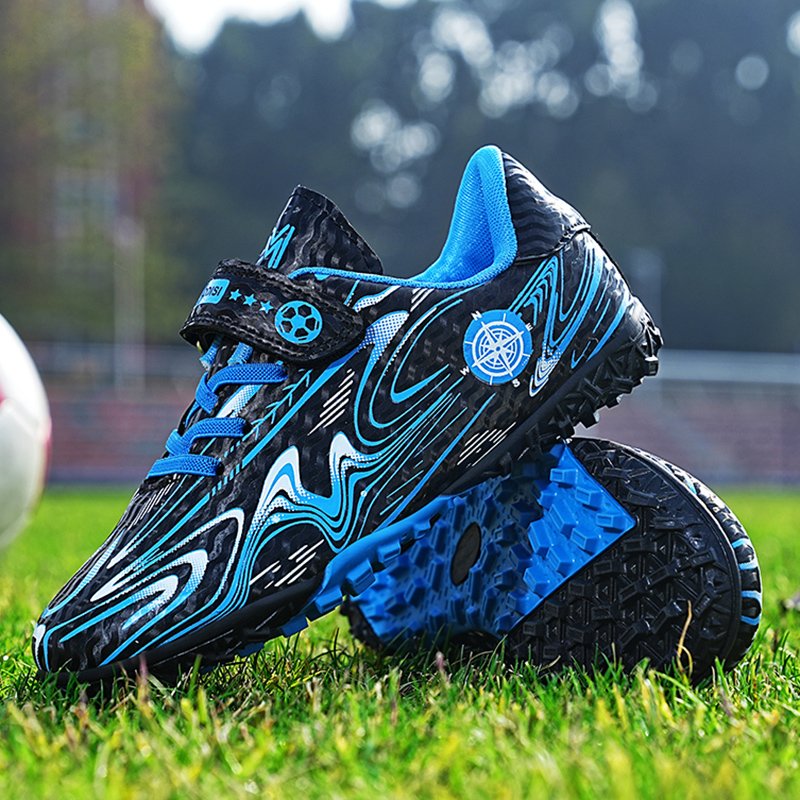 Wholesale Customized Children's Football Shoes Low Top Broken Nail Rotating Button Fashion Trend Leather Winter Outdoor Training