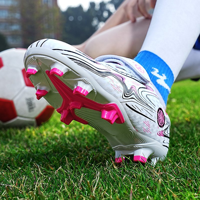 Wholesale Customized Children's Football Shoes Low Top Broken Nail Rotating Button Fashion Trend Leather Winter Outdoor Training