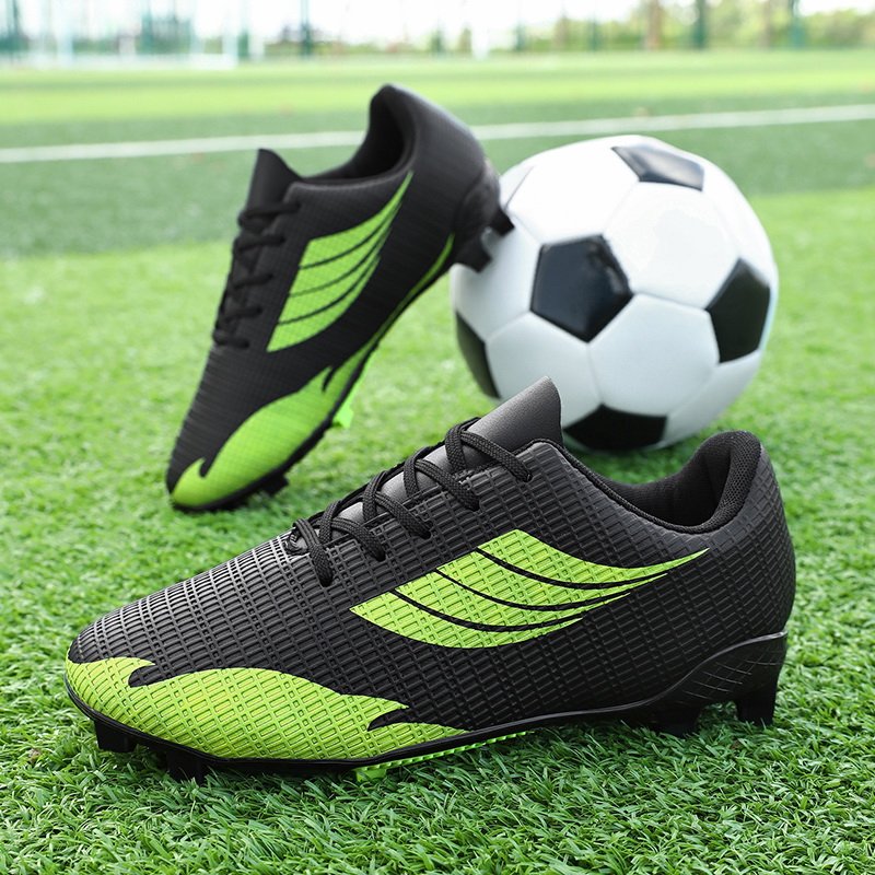 High Quality Soccer Boots Men Soccer Shoes Anti Training Outdoor Football Boots High Ankle Shoes