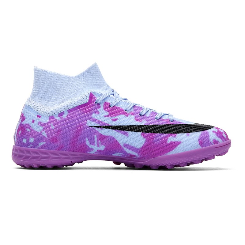 New Men Soccer Shoes High ankle Outdoor Training Soccer Boots Customized Simple Men Sneakers