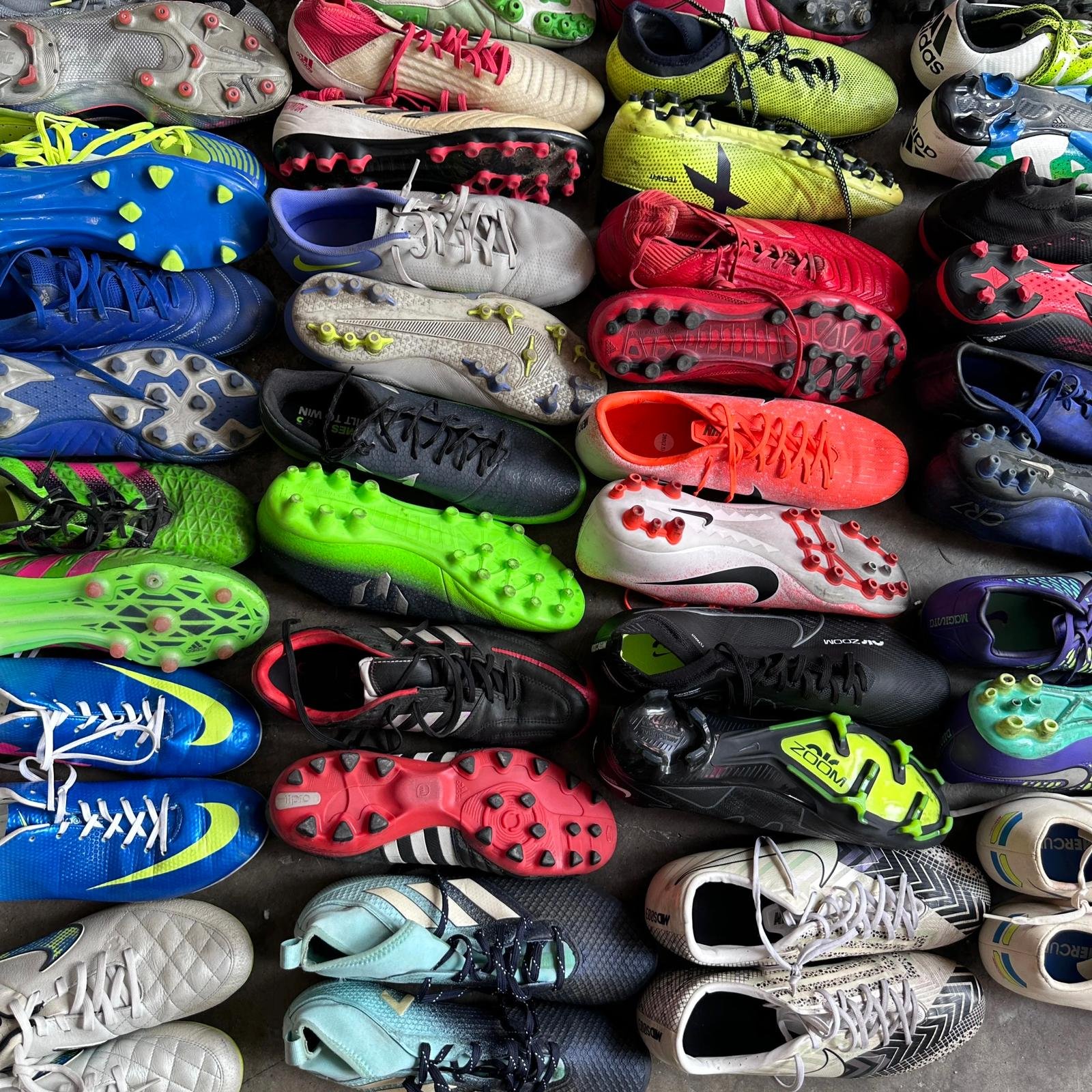 Second Hand Mixed Soccer Boots Bales