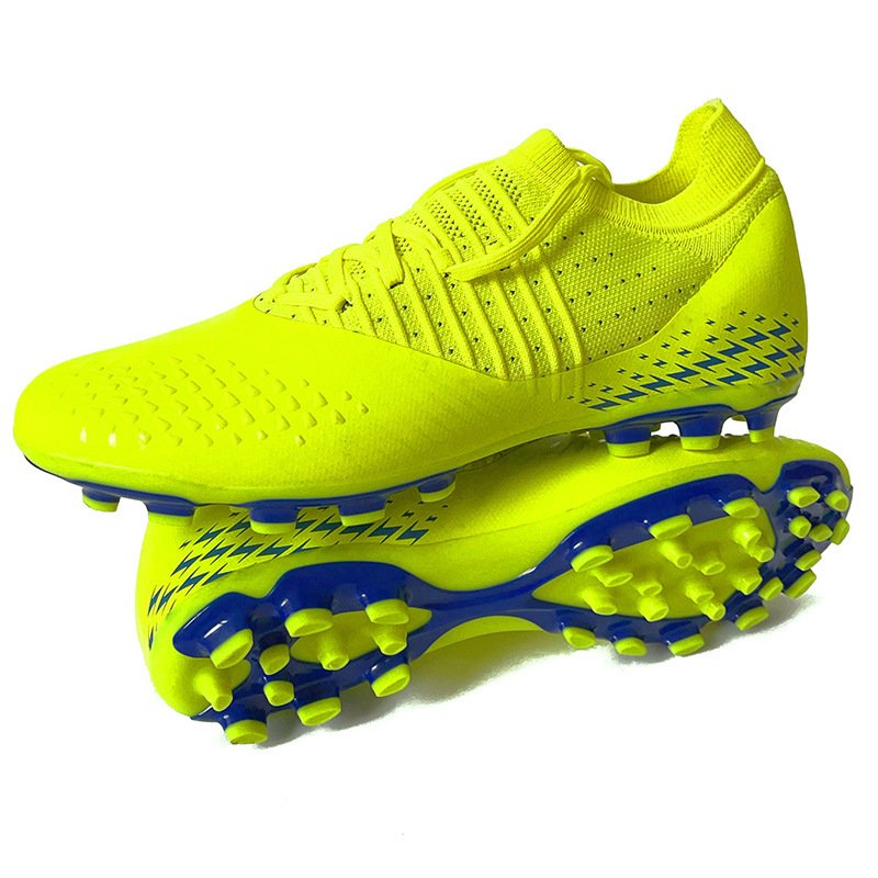 New Fashionable Football Shoes High Quality Football boot for men