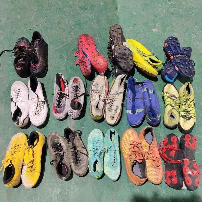 Extra Quality Second Hand Branded Soccer Shoes Football Used Sports Shoe