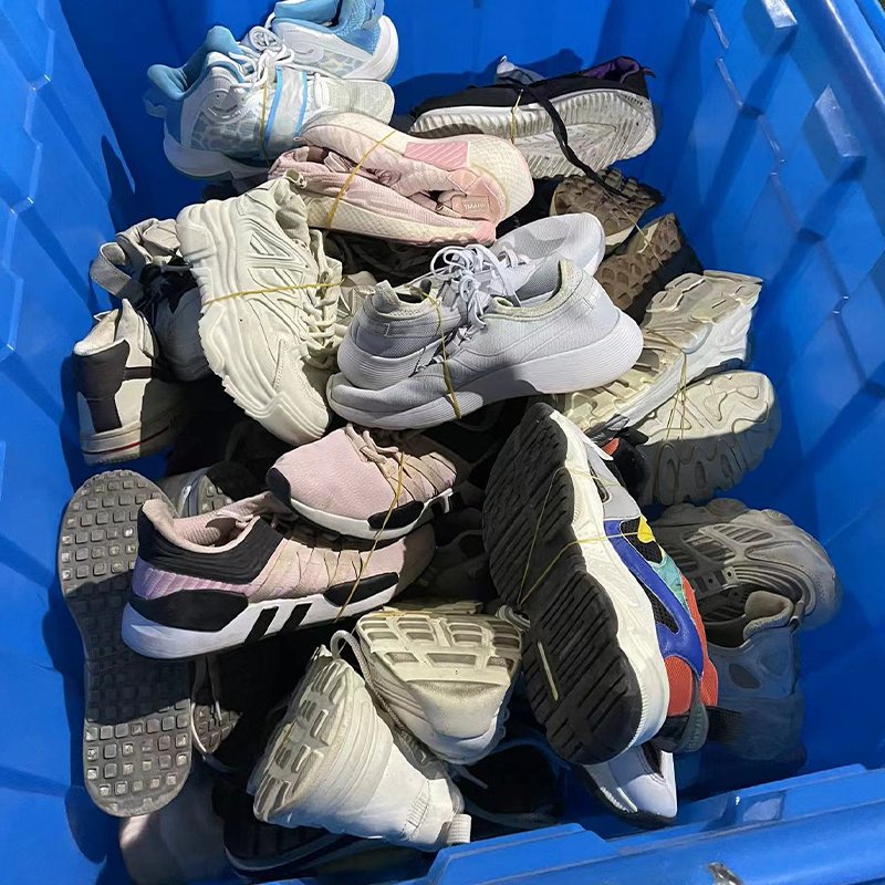 Extra Quality Second Hand Branded Soccer Shoes Football Used Sports Shoe