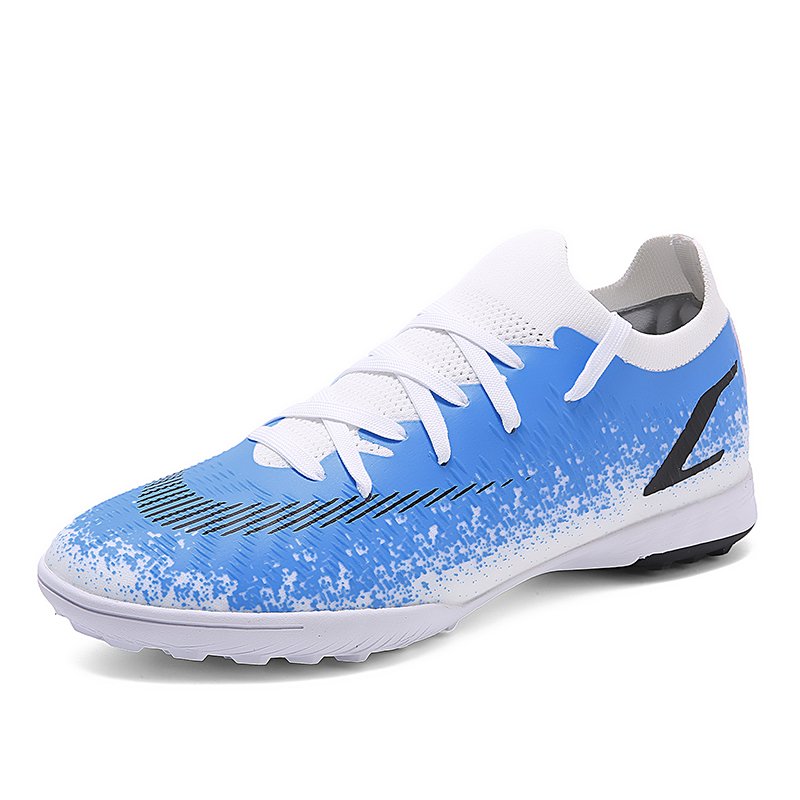 Men's Soccer Boot with Gradient Printing Fine Particle Upper Low Cut TPU Sole-White and Black Wholesale Summer Season