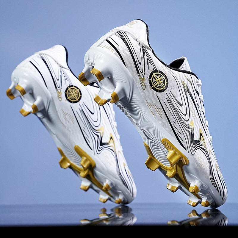 Custom football boots Rubber TF spikes custom soccer shoes Soccer Shoes