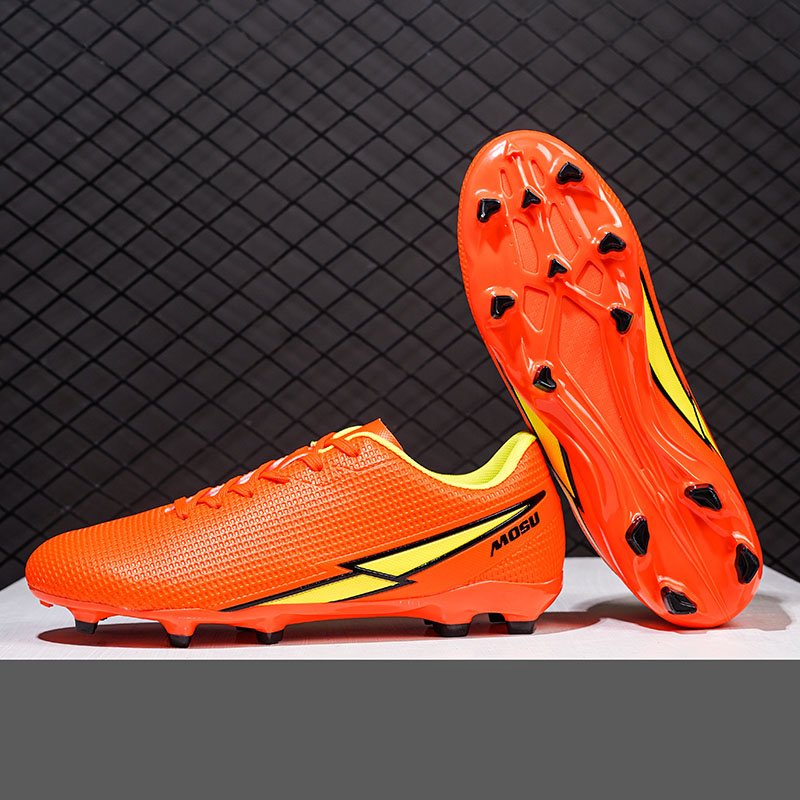 Professional Customizable Football Shoes High Quality Men's Football Boots Men Training Soccer Shoes