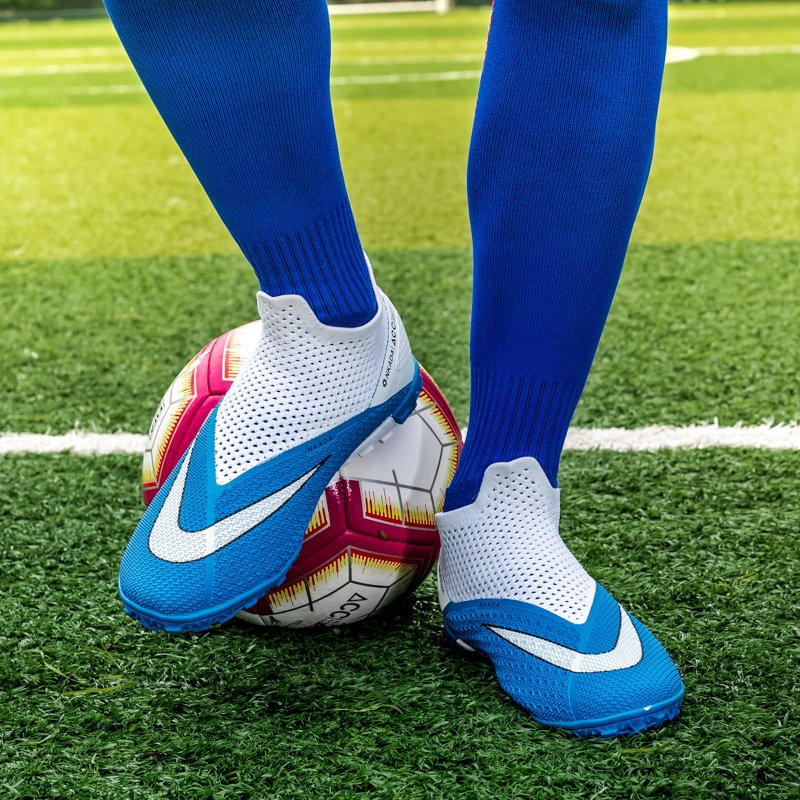 Large Size Best Football Shoes guayos para futbol Flying Socks Overshoes Ag Broken Nails Youth Student black soccer shoes ankle