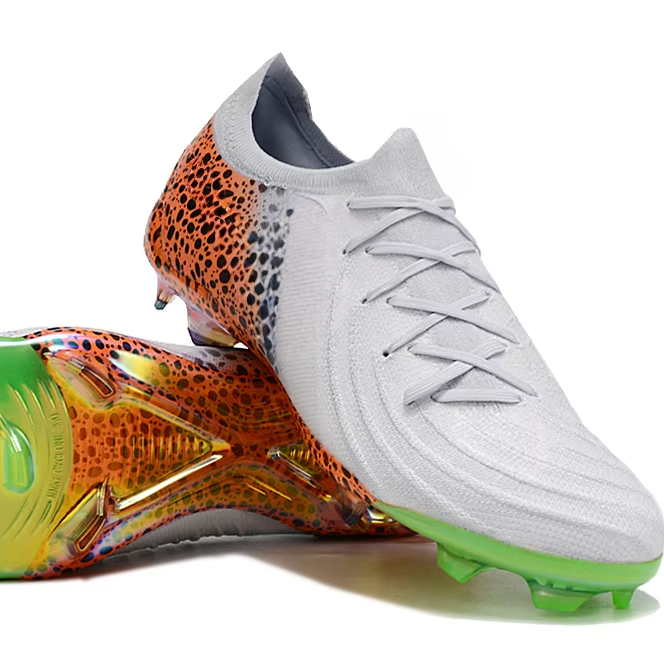 For Sale in China Football Shoes Youth Training Soccer Shoes Factory directly Football Soccer Boots for Men
