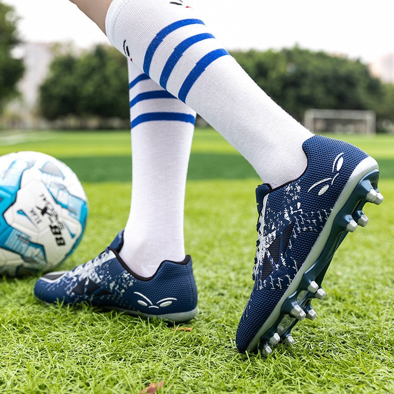 Professional Football Shoes Men Kids Turf Indoor Soccer Shoes Cleats Futsal Football Boots Sneakers Men Chaussure De Foot