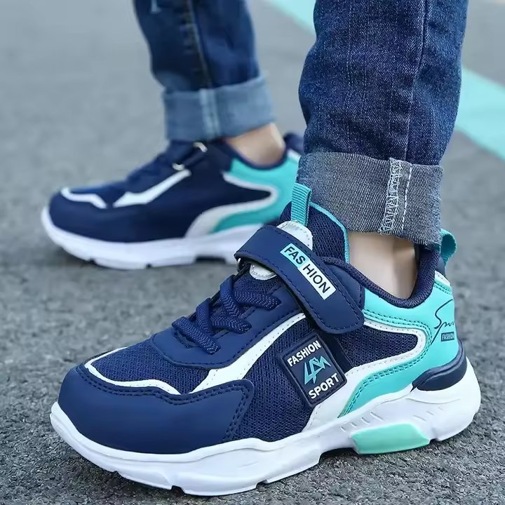 2024 Spring New Fashion White Casual Sneakers for Kids Boys Soccer Skateboard Shoes for Summer New Collection
