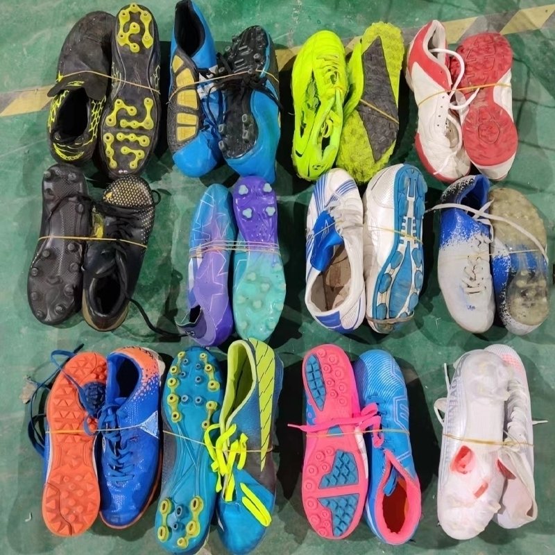 wholesale used men's soccer shoes Second hand shoes clean mix soccer used bale shoes Chinese brand
