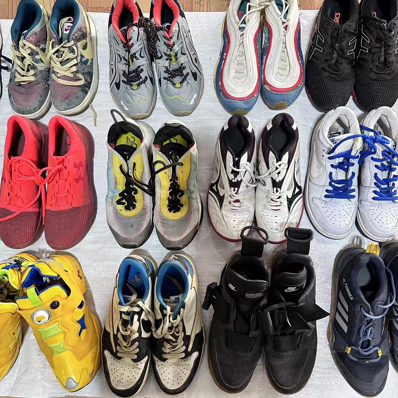 Factory High Quality Men's Training Outdoor Running New Soccer Sports Shoes for 2024 Summer Winter Spring