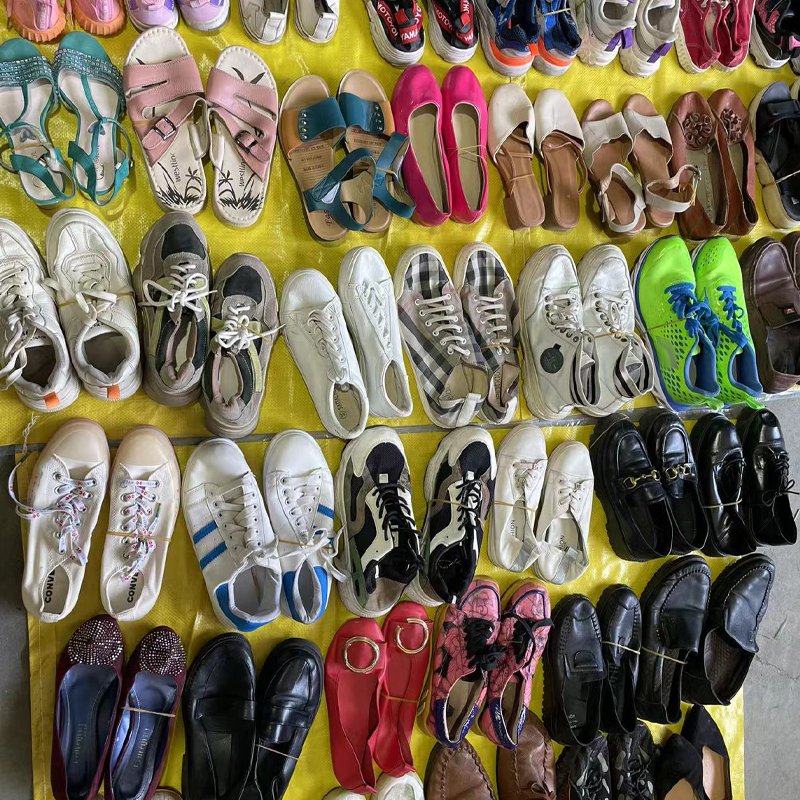 Football Soccer Shoes Second Hand High Standard Used Brand Football Shoes Men Soccer Boots