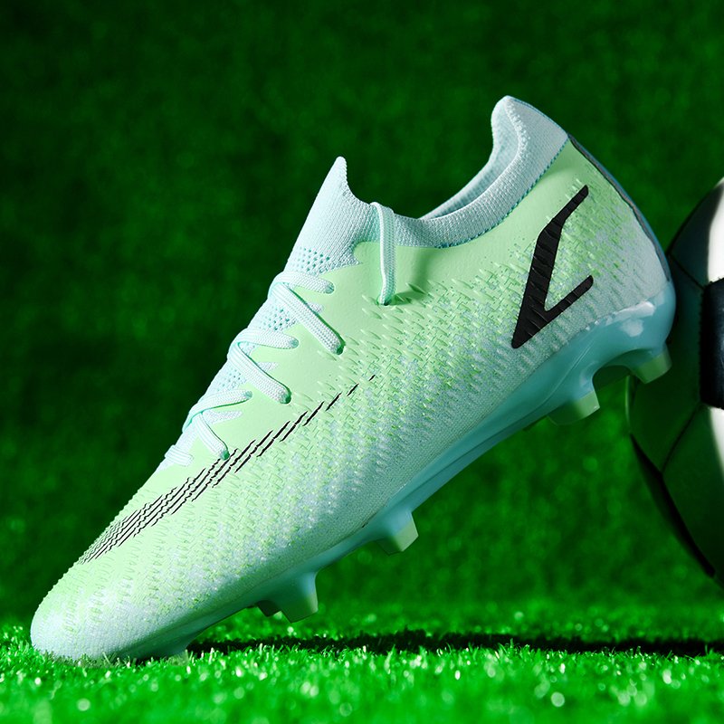 Exclusive Wholesale Hot Sellers 2024 Collection High-End Men's Sports Fashion Sneakers for Soccer