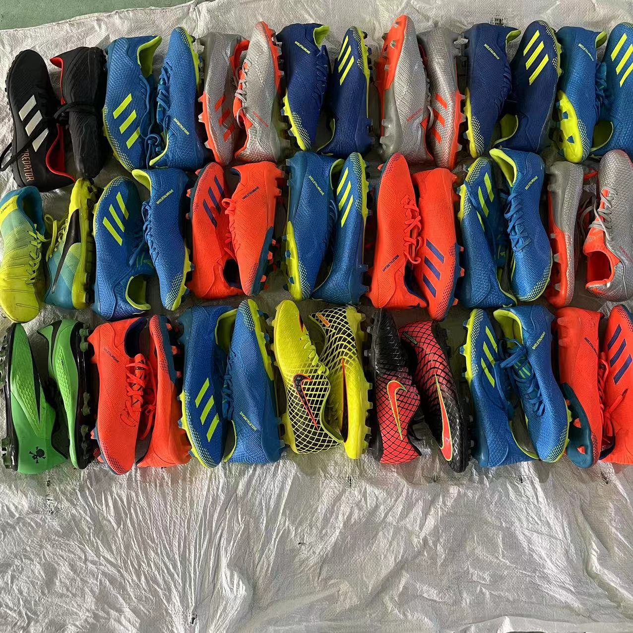 Wholesale Used Soccer And Football Shoes High Quality For Men Shoes in Stock